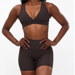 Ribbed Deep V Sports Bra